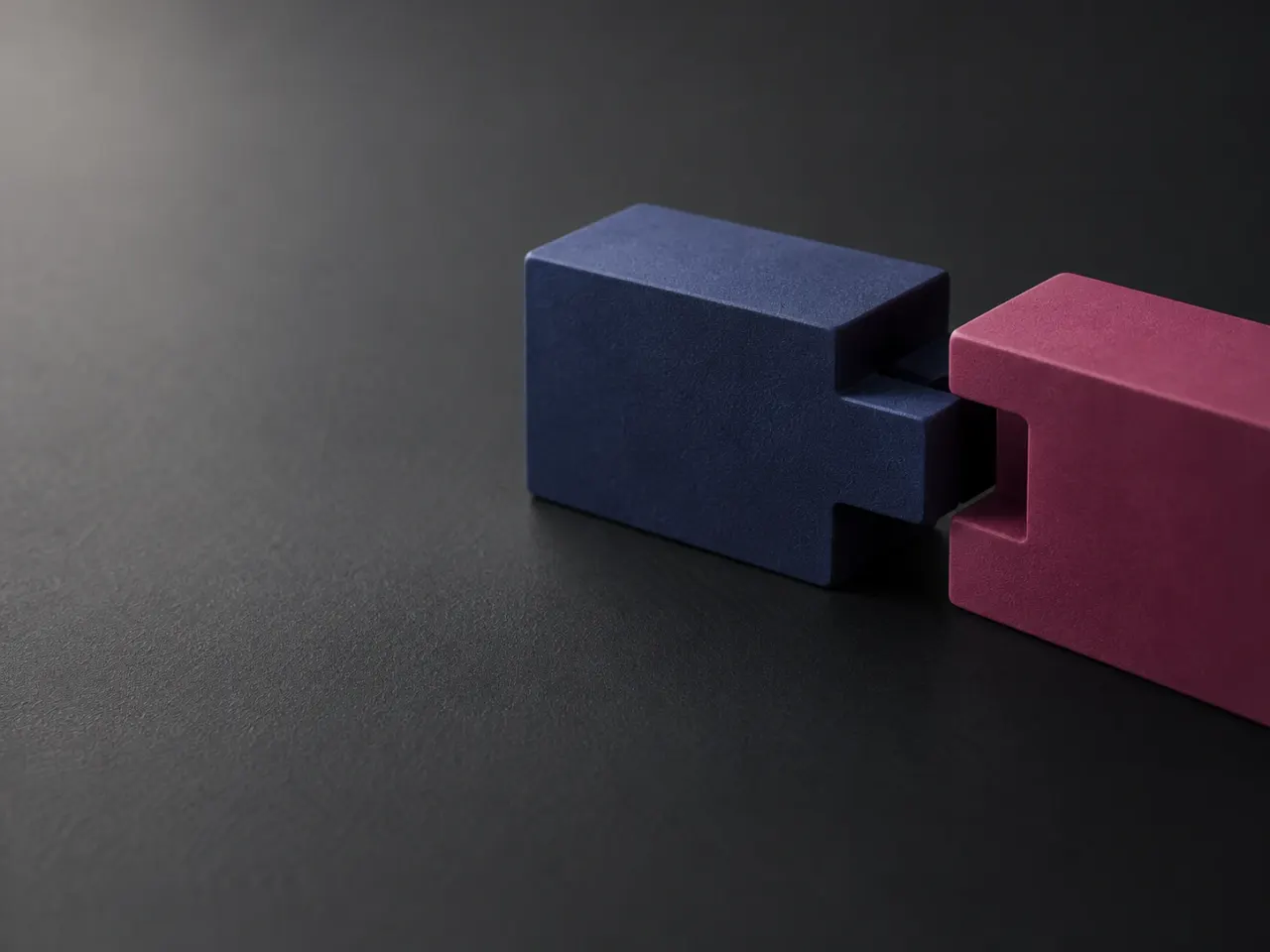 Dos piezas modulares que encajan, símbolo de un plugin de WordPress a la medida